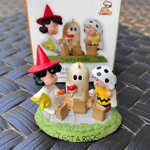 2010 Hallmark KEEPSAKE I Got a Rock!